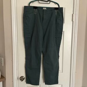 L.L. Bean Women's Straight Fleeced-lined cargo pants Dark Blue/Gray